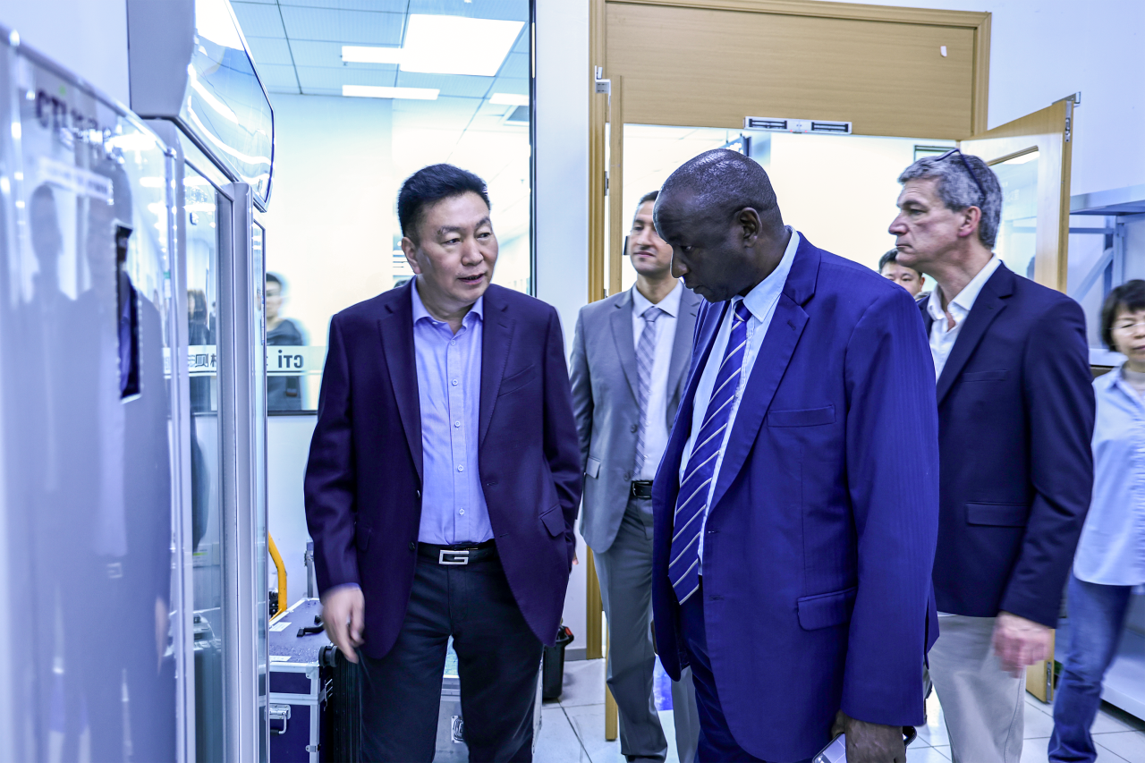 CIPM and AFRIMETS President Visited CTI