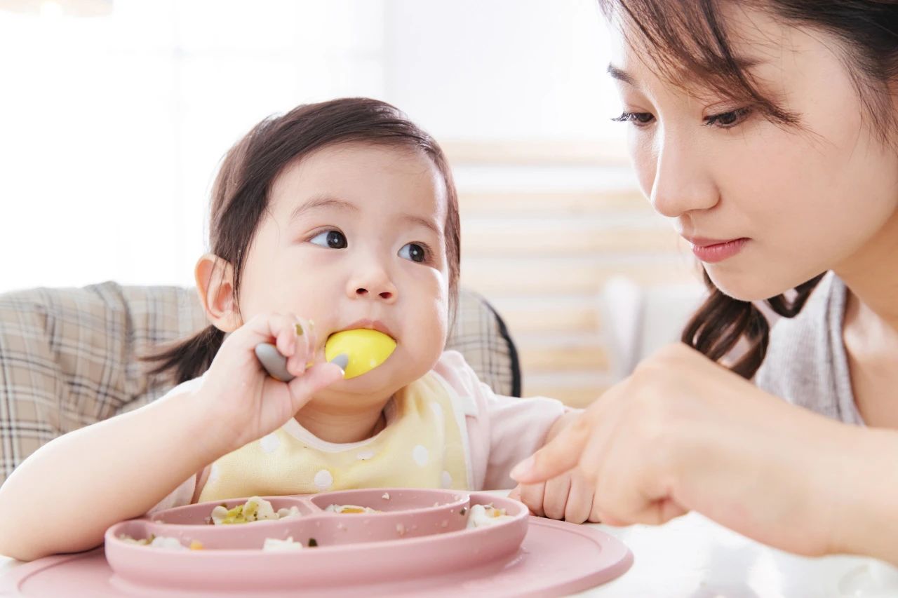 新标解读｜我国首个关于婴童用餐具与喂食器具产品标准GB/T 42806-2023